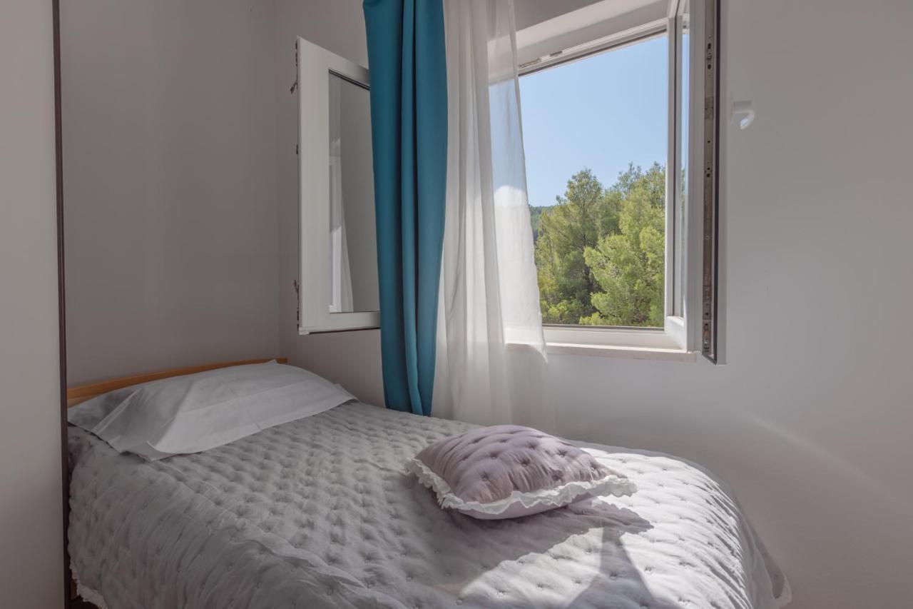 טרוגיר Holiday Home Insulam Mare מראה חיצוני תמונה