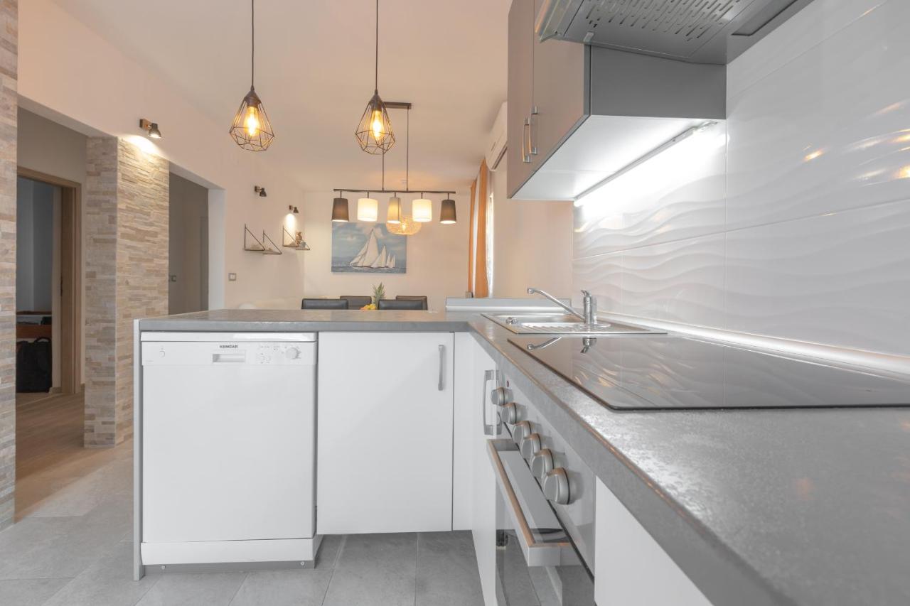 טרוגיר Holiday Home Insulam Mare מראה חיצוני תמונה