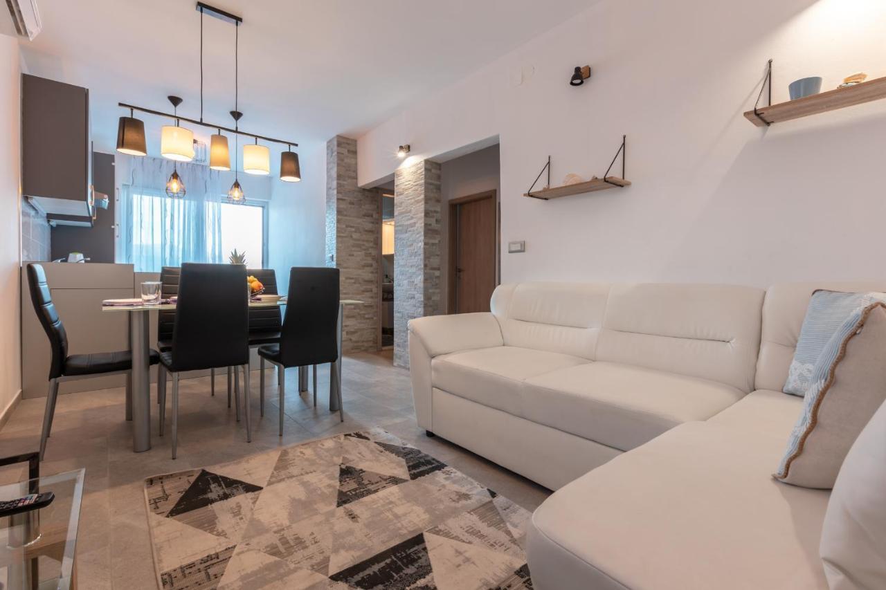 טרוגיר Holiday Home Insulam Mare מראה חיצוני תמונה