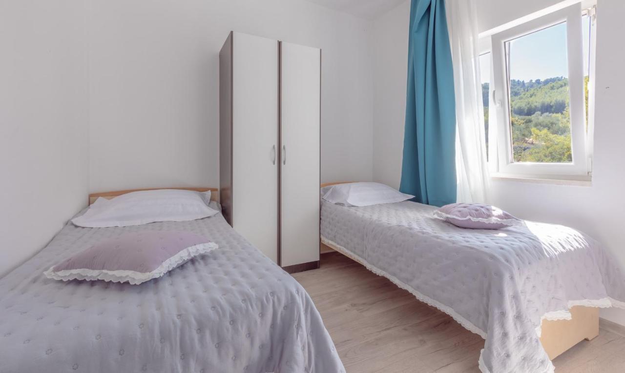 טרוגיר Holiday Home Insulam Mare מראה חיצוני תמונה